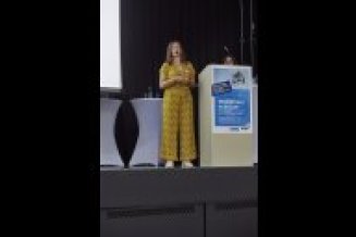 Frau Nadine Haas am Rednerpult